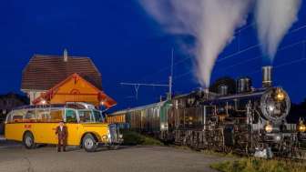 Oldtimer, Aussenansicht, Nacht