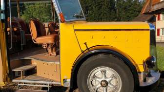 Oldtimer, Postauto, Fahrertüre